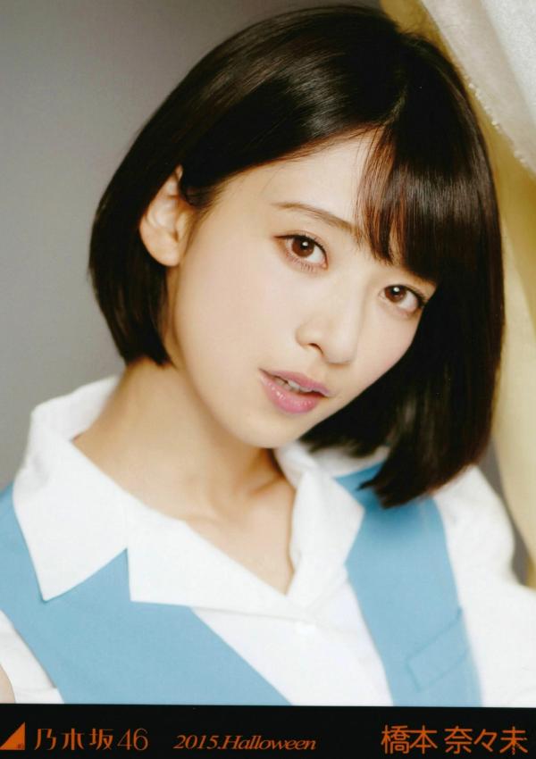    PB写真集_乃木坂46《CARD生写真》高颜值少女偶像合集，斋藤飞鸟万圣节装扮与成员清纯美照，展现治愈系甜美气质第25张图片