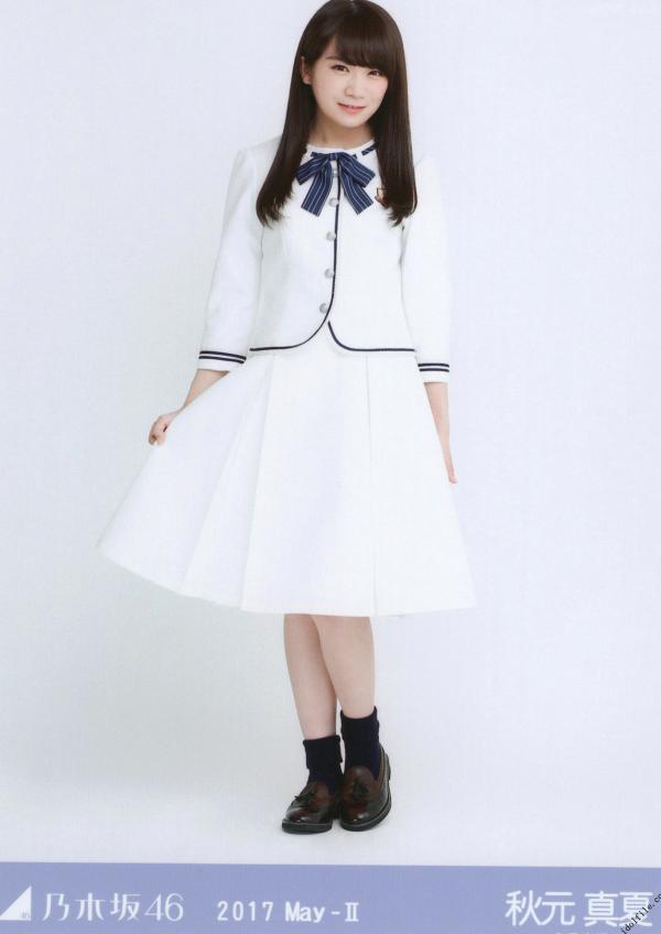    PB写真集_乃木坂46《CARD生写真》高颜值少女偶像合集，斋藤飞鸟万圣节装扮与成员清纯美照，展现治愈系甜美气质第44张图片