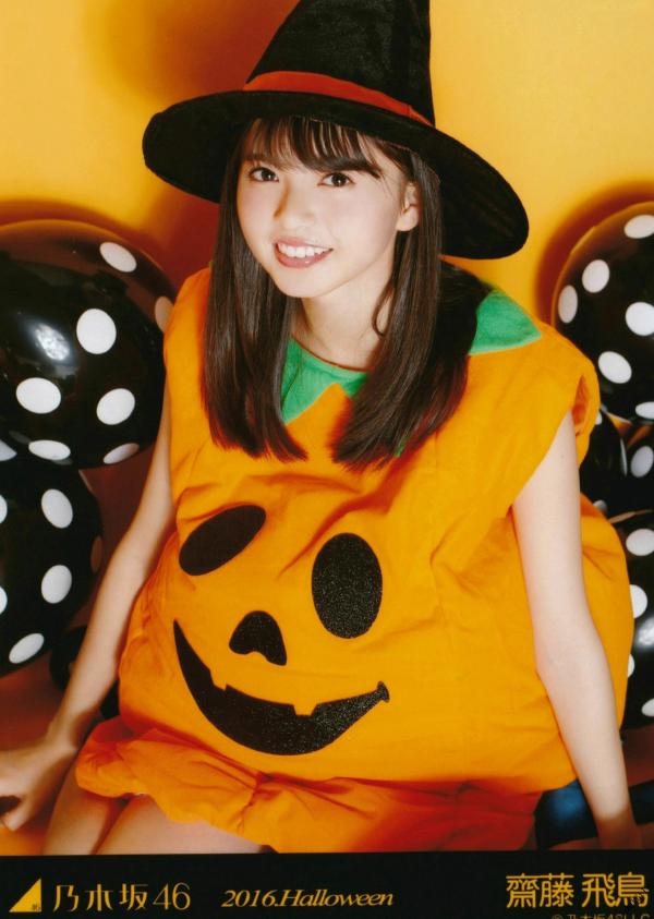    PB写真集_乃木坂46《CARD生写真》高颜值少女偶像合集，斋藤飞鸟万圣节装扮与成员清纯美照，展现治愈系甜美气质第65张图片