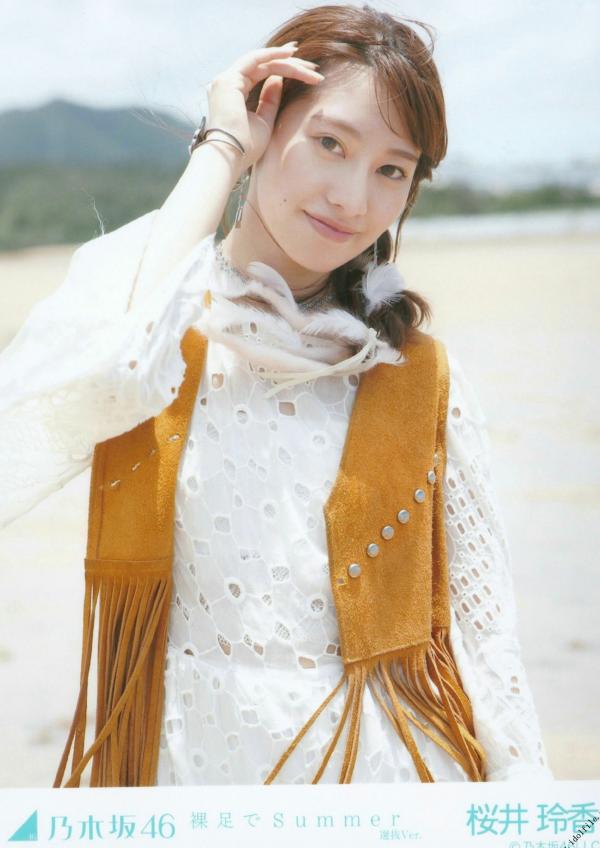    PB写真集_乃木坂46《CARD生写真》高颜值少女偶像合集，斋藤飞鸟万圣节装扮与成员清纯美照，展现治愈系甜美气质第99张图片