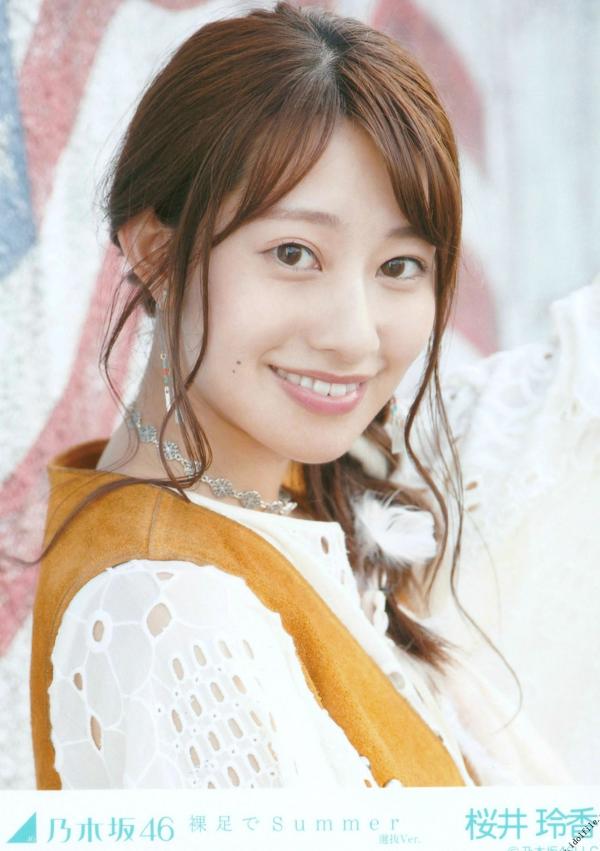    PB写真集_乃木坂46《CARD生写真》高颜值少女偶像合集，斋藤飞鸟万圣节装扮与成员清纯美照，展现治愈系甜美气质第103张图片