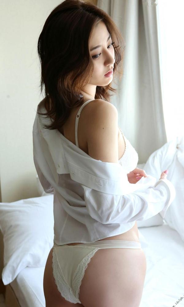    PB写真集_日本女神杉本有美《密室》光感私房照，清纯与性感并存的极致视觉享受第38张图片