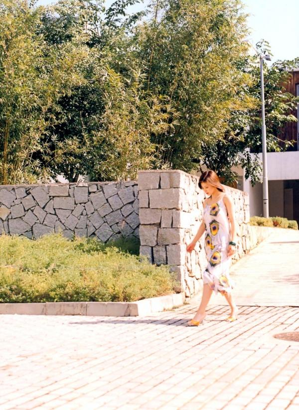    松浦亚弥《a》高清写真集：日系清纯风格，唯美光影下的治愈系户外女神大片第28张图片