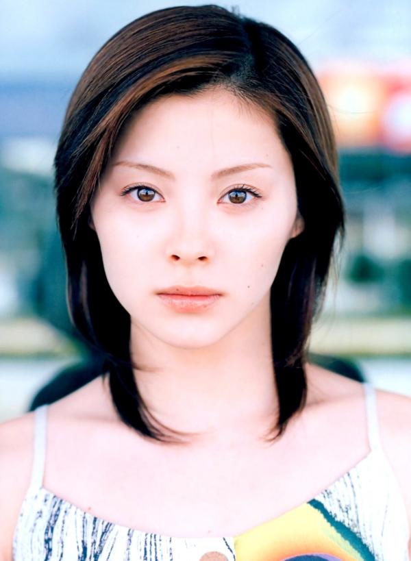    松浦亚弥《a》高清写真集：日系清纯风格，唯美光影下的治愈系户外女神大片第31张图片