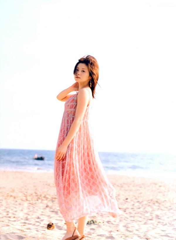    松浦亚弥《a》高清写真集：日系清纯风格，唯美光影下的治愈系户外女神大片第63张图片