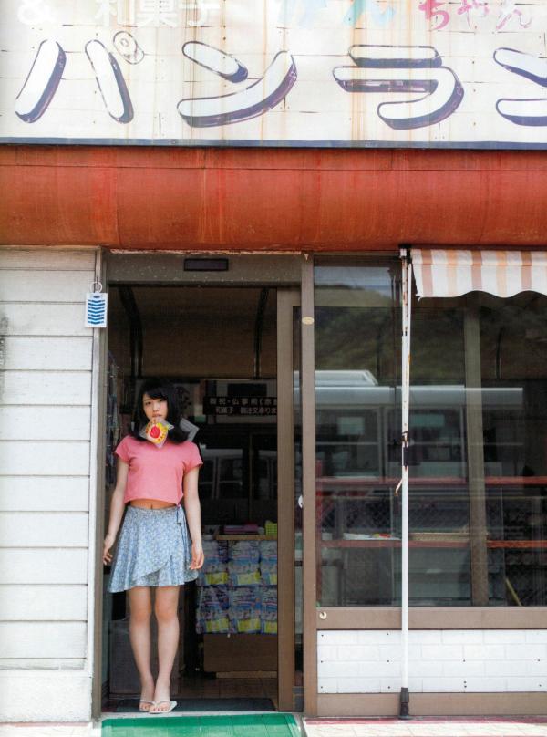    长滨宁琉 (Nagahama Neru) 1st写真集《这里开始》清新旅拍，海边泳装与唯美烟花系列，治愈系甜美女神写真第34张图片