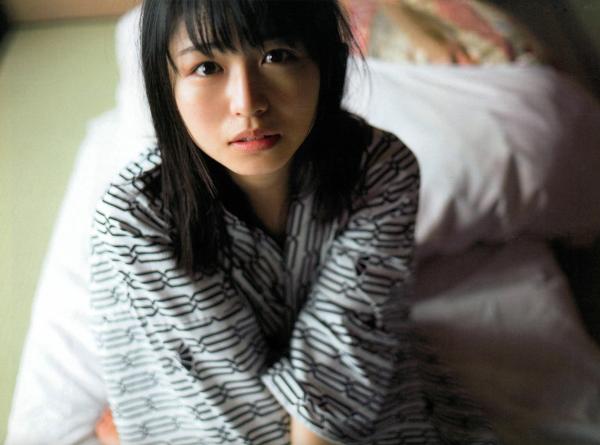    长滨宁琉 (Nagahama Neru) 1st写真集《这里开始》清新旅拍，海边泳装与唯美烟花系列，治愈系甜美女神写真第43张图片