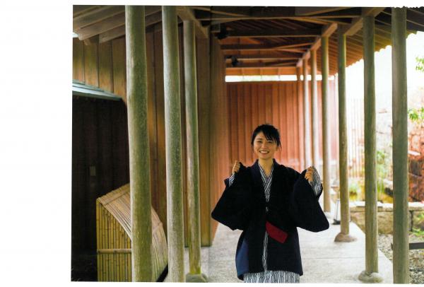    长滨宁琉 (Nagahama Neru) 1st写真集《这里开始》清新旅拍，海边泳装与唯美烟花系列，治愈系甜美女神写真第49张图片