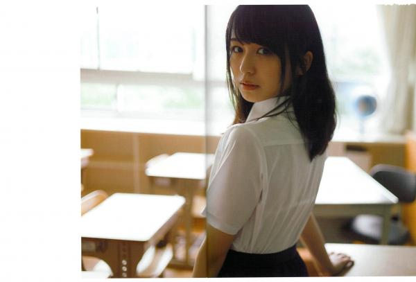    长滨宁琉 (Nagahama Neru) 1st写真集《这里开始》清新旅拍，海边泳装与唯美烟花系列，治愈系甜美女神写真第76张图片