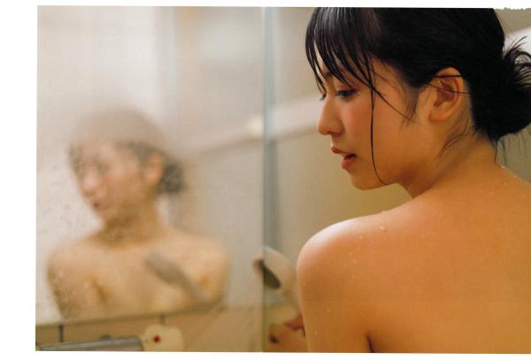    长滨宁琉 (Nagahama Neru) 1st写真集《这里开始》清新旅拍，海边泳装与唯美烟花系列，治愈系甜美女神写真第89张图片