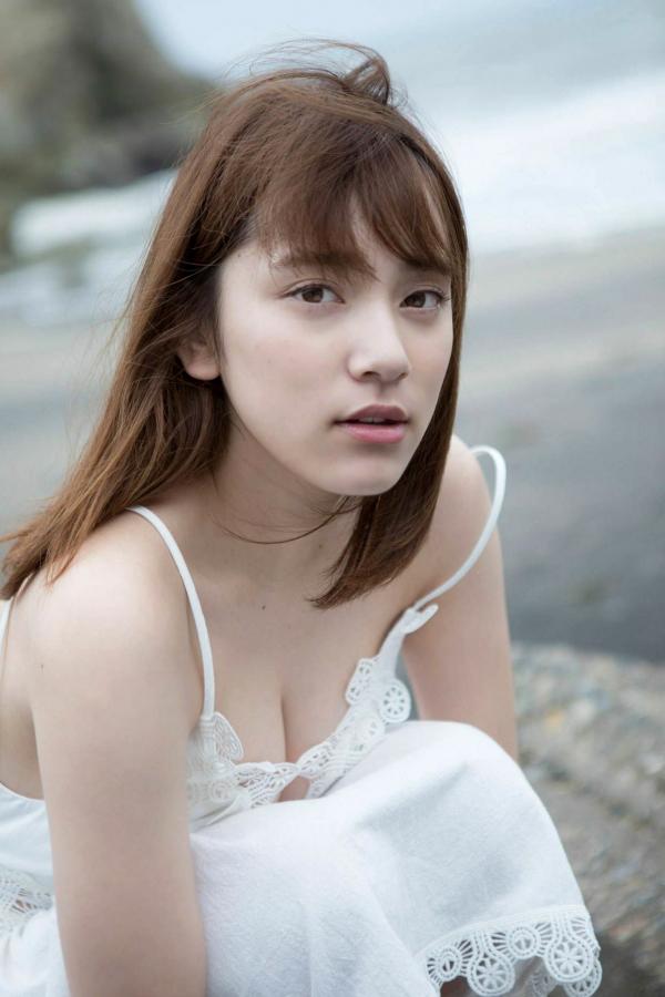    PB写真集_都丸紗也華 Sayaka Tomaru 《SPA！デジタル》 比基尼性感诱惑女神童颜巨乳福利精选第2张图片
