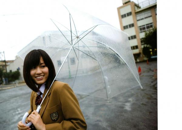    前田敦子 Atsuko Maeda《In-Tokyo》日本清纯写真集：少女生活私房与户外清新记录第5张图片