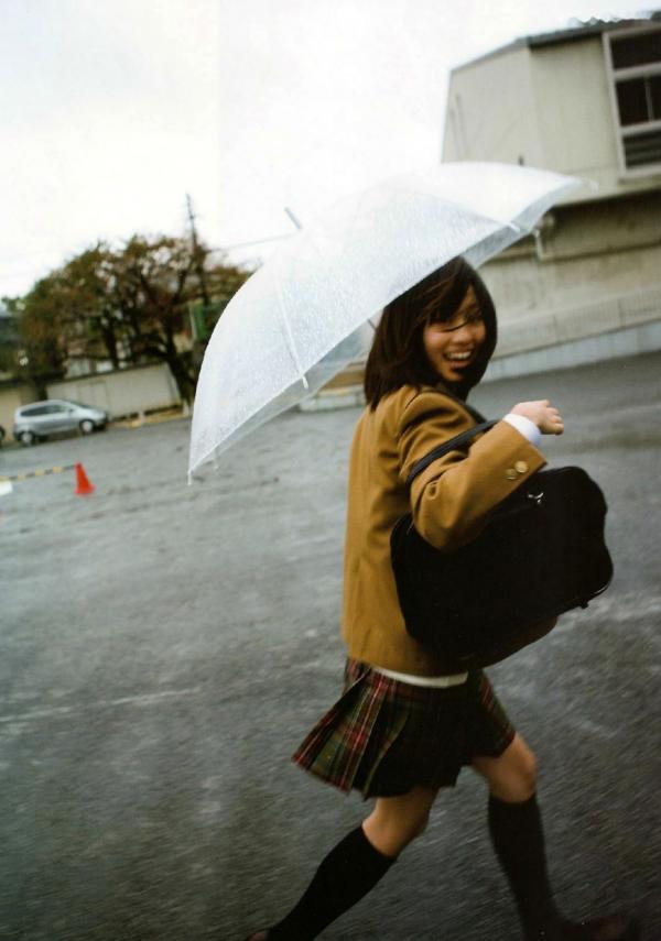    前田敦子 Atsuko Maeda《In-Tokyo》日本清纯写真集：少女生活私房与户外清新记录第17张图片