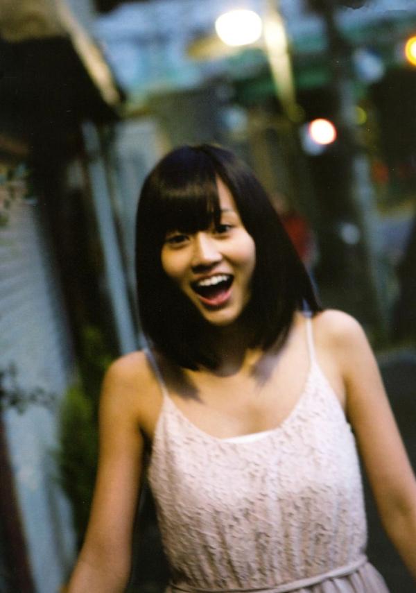    前田敦子 Atsuko Maeda《In-Tokyo》日本清纯写真集：少女生活私房与户外清新记录第41张图片