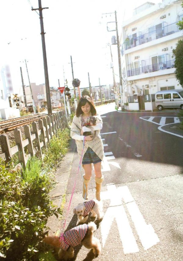    前田敦子 Atsuko Maeda《In-Tokyo》日本清纯写真集：少女生活私房与户外清新记录第50张图片