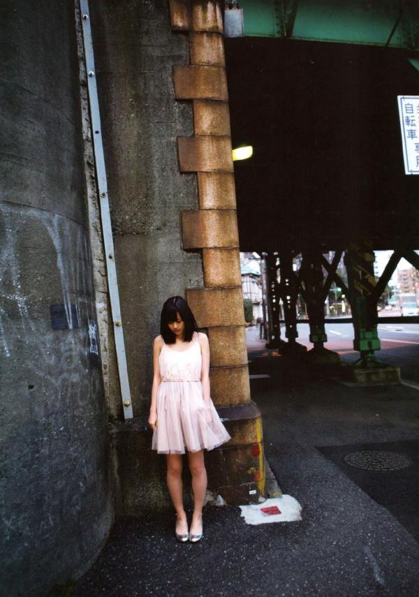    前田敦子 Atsuko Maeda《In-Tokyo》日本清纯写真集：少女生活私房与户外清新记录第68张图片