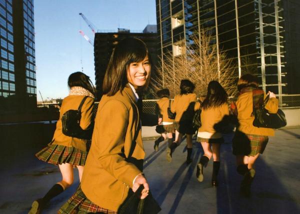    前田敦子 Atsuko Maeda《In-Tokyo》日本清纯写真集：少女生活私房与户外清新记录第82张图片
