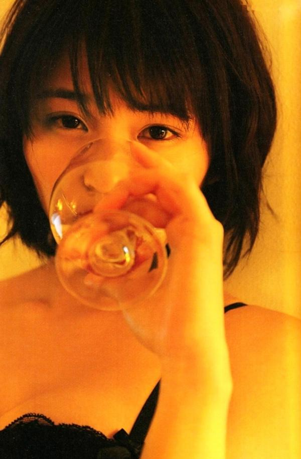    PB写真集_冈本玲《TRANS》：高清套图带你领略日本清新冬日与夏日比基尼的迷人风采第27张图片
