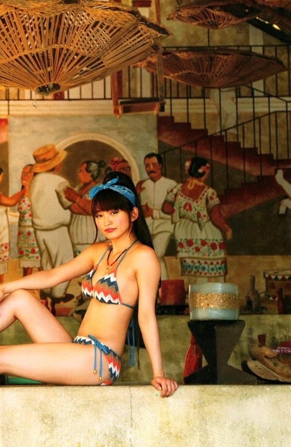    PB写真集_冈本玲《TRANS》：高清套图带你领略日本清新冬日与夏日比基尼的迷人风采第107张图片