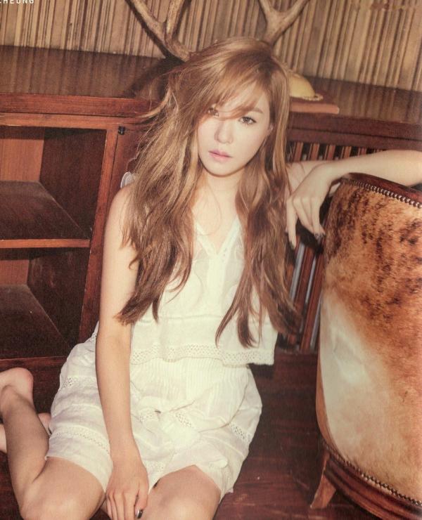    PB写真集_TaeTiSeo韩国少女时代《HOLLER》：潮流街拍与室内私房时尚写真大赏第16张图片