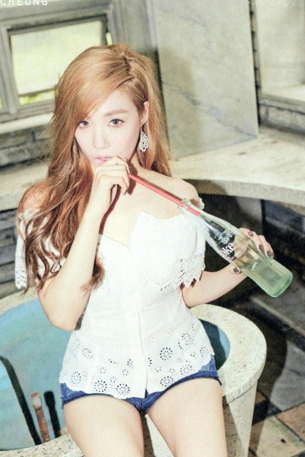    PB写真集_TaeTiSeo韩国少女时代《HOLLER》：潮流街拍与室内私房时尚写真大赏第19张图片