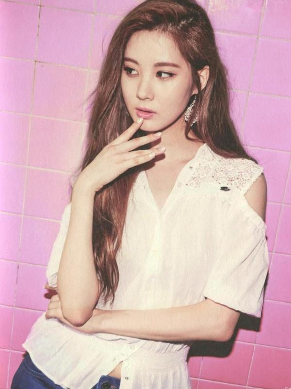    PB写真集_TaeTiSeo韩国少女时代《HOLLER》：潮流街拍与室内私房时尚写真大赏第24张图片