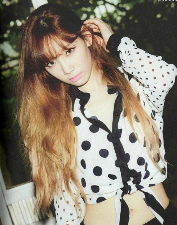    PB写真集_TaeTiSeo韩国少女时代《HOLLER》：潮流街拍与室内私房时尚写真大赏第28张图片