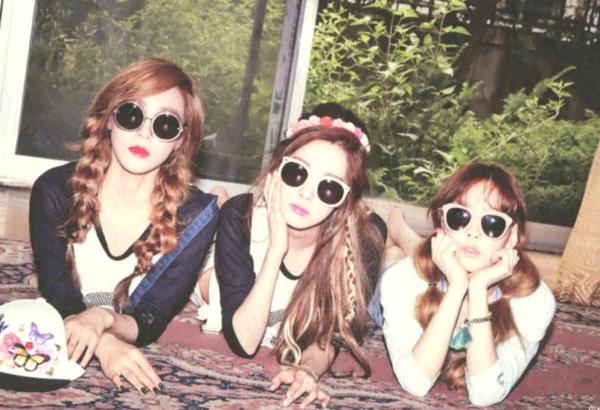    PB写真集_TaeTiSeo韩国少女时代《HOLLER》：潮流街拍与室内私房时尚写真大赏第31张图片