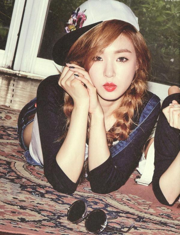    PB写真集_TaeTiSeo韩国少女时代《HOLLER》：潮流街拍与室内私房时尚写真大赏第36张图片