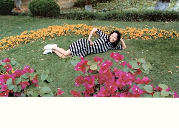    PB写真集_宮崎あおい/宫崎葵 《20TH ANNIVERSARY 「光」》 清新治愈户外写真第7张图片