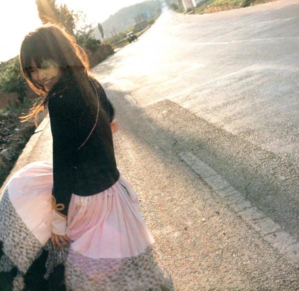    PB写真集_宮崎あおい/宫崎葵 《20TH ANNIVERSARY 「光」》 清新治愈户外写真第22张图片
