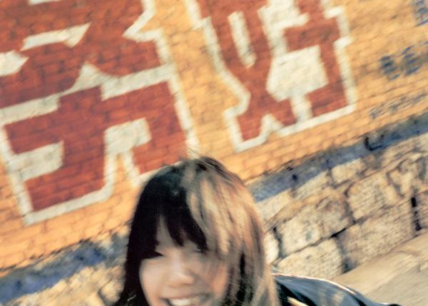    PB写真集_宮崎あおい/宫崎葵 《20TH ANNIVERSARY 「光」》 清新治愈户外写真第47张图片