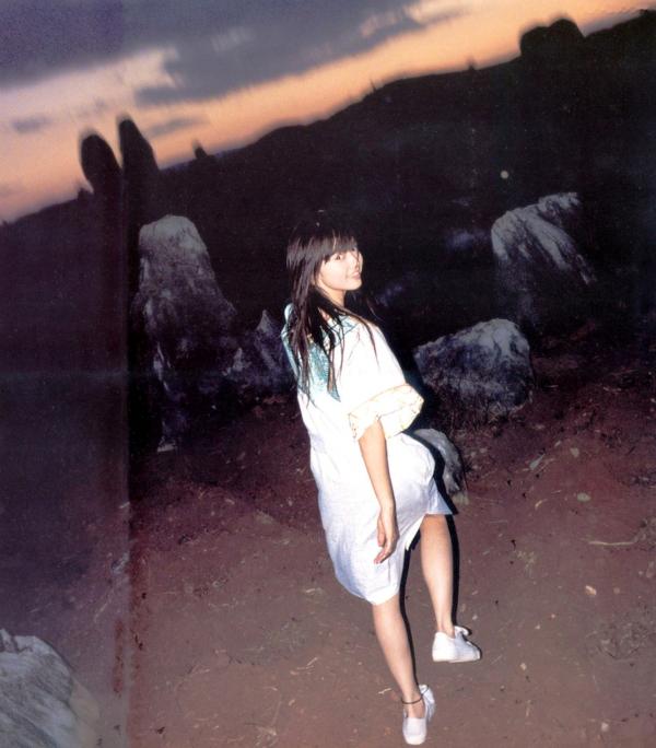    PB写真集_宮崎あおい/宫崎葵 《20TH ANNIVERSARY 「光」》 清新治愈户外写真第57张图片