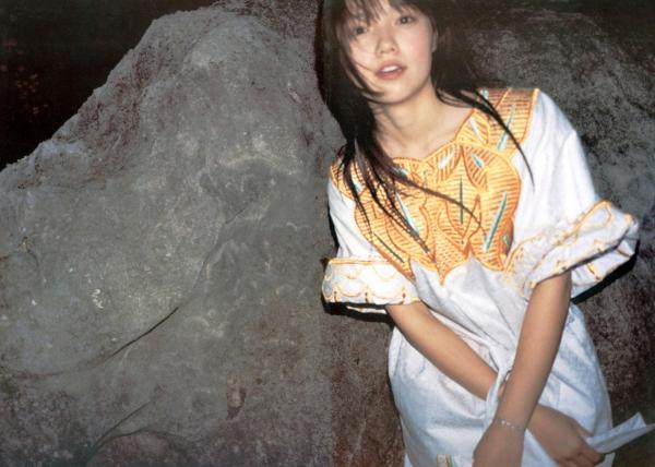    PB写真集_宮崎あおい/宫崎葵 《20TH ANNIVERSARY 「光」》 清新治愈户外写真第58张图片