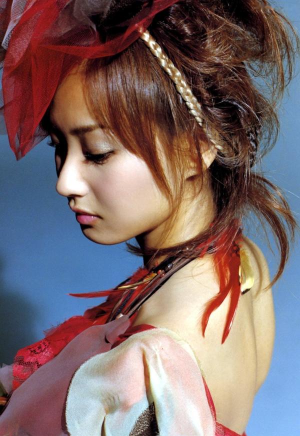    PB写真集 藤本美贵《cheri（シェリー）》：湿身比基尼与优雅红裙，展现百变女神清纯与性感风采第41张图片