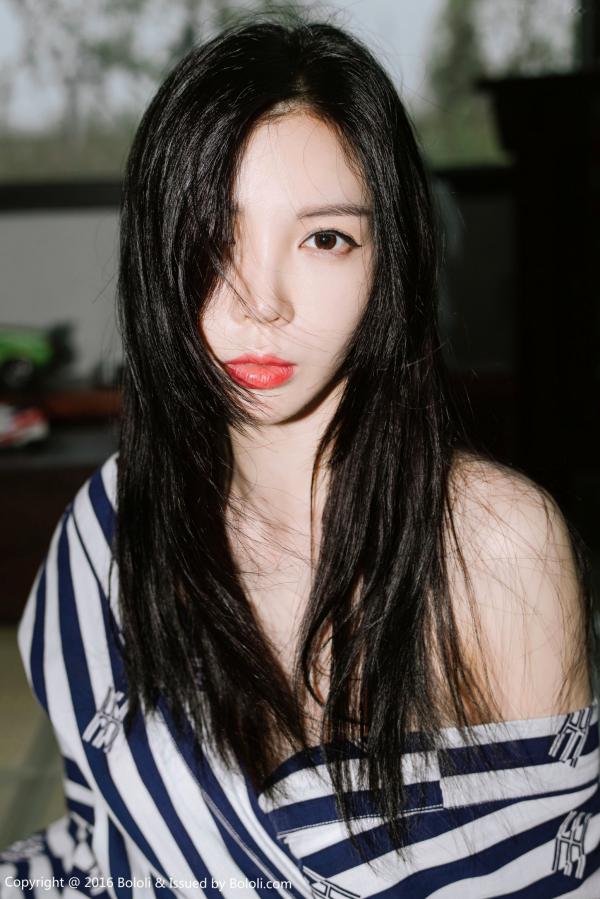    BoLoli波萝社-bol.118-bebe_kim-韩国模特室内私房写照，极致清纯与性感诱惑的视觉盛宴第16张图片
