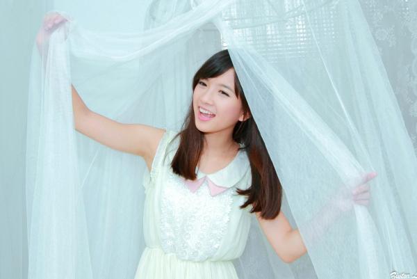    台湾正妹虞成敬小敬《番号81的第二堂课》清纯家居生活写真集，甜美少女卧室私房摄影第15张图片