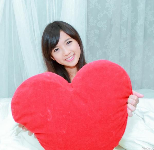   台湾正妹虞成敬小敬《番号81的第二堂课》清纯家居生活写真集，甜美少女卧室私房摄影第28张图片