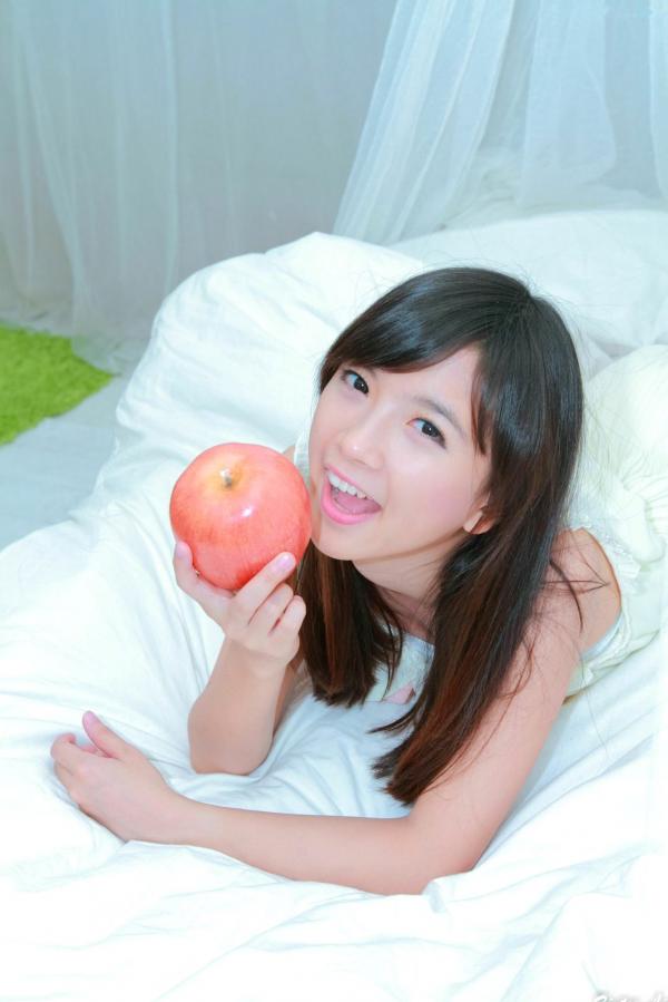    台湾正妹虞成敬小敬《番号81的第二堂课》清纯家居生活写真集，甜美少女卧室私房摄影第44张图片