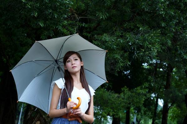    台湾正妹Winnie小雪/庄咏惠校园户外写真，清新甜美邻家女孩风范，治愈系唯美青春影像第2张图片