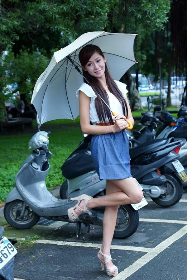    台湾正妹Winnie小雪/庄咏惠校园户外写真，清新甜美邻家女孩风范，治愈系唯美青春影像第4张图片
