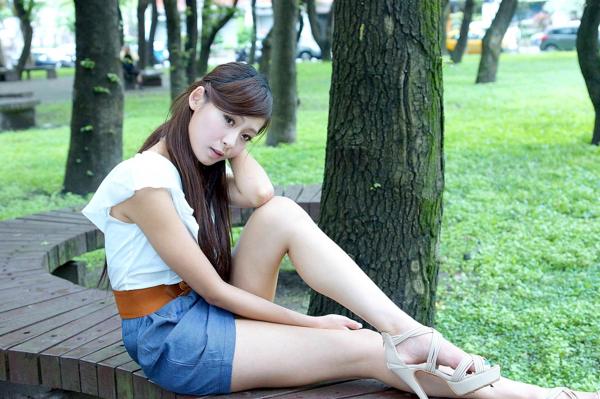    台湾正妹Winnie小雪/庄咏惠校园户外写真，清新甜美邻家女孩风范，治愈系唯美青春影像第25张图片