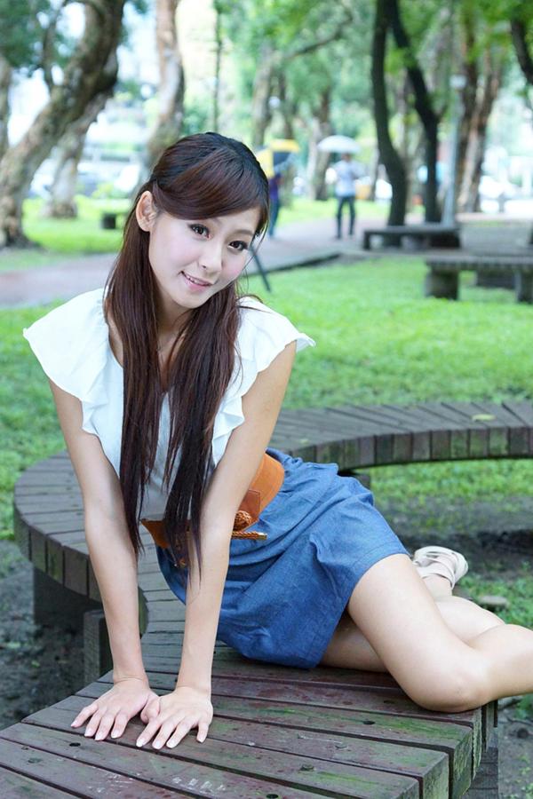    台湾正妹Winnie小雪/庄咏惠校园户外写真，清新甜美邻家女孩风范，治愈系唯美青春影像第26张图片