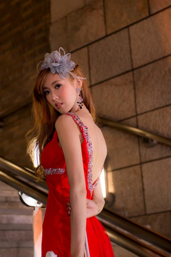    台湾女神金允乔Kila晶晶：浪漫摩天轮夜景婚纱写真清新演绎第19张图片