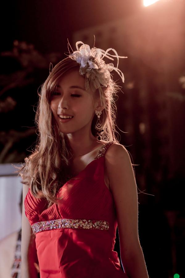    台湾女神金允乔Kila晶晶：浪漫摩天轮夜景婚纱写真清新演绎第36张图片