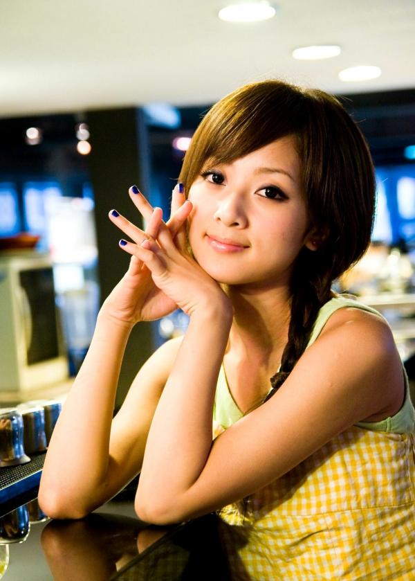    台湾正妹张凯洁果子MM台大外拍第2部 青春校园风格户外街拍写真集第6张图片