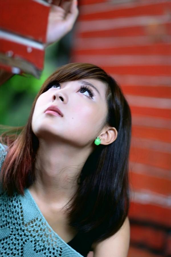    台湾正妹小猪Patty/杨宜轩《居安新村外拍》清新邻家女孩户外街拍写真集第32张图片