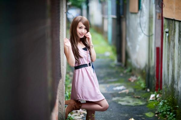    台湾正妹Kimi小步吕思莹《小港老巷街拍》清新甜美街头外拍个人写真集第20张图片