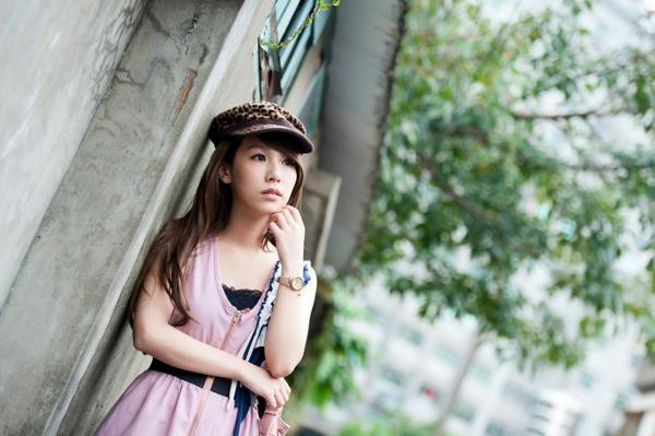    台湾正妹Kimi小步吕思莹《小港老巷街拍》清新甜美街头外拍个人写真集第31张图片