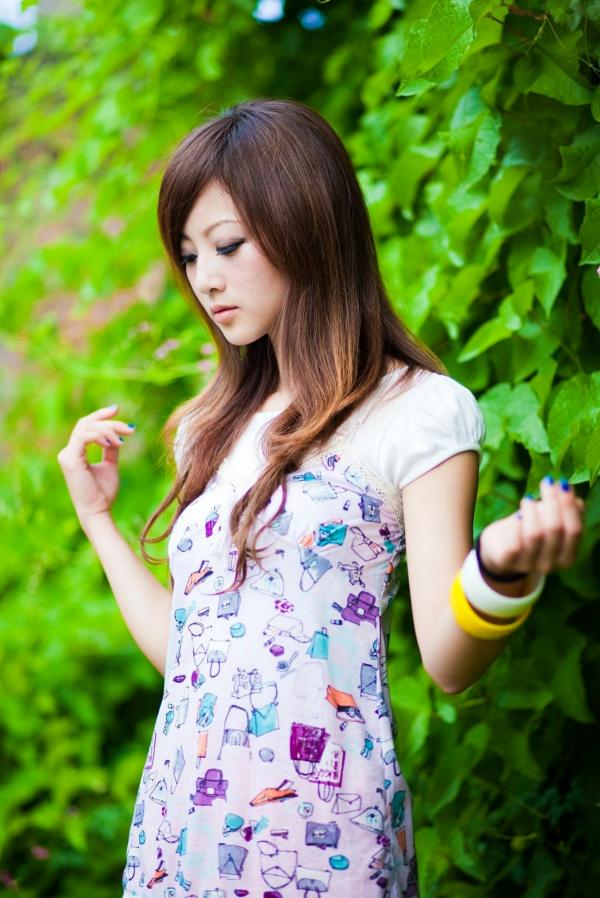    台湾正妹果子MM《國光社區外拍I》- 甜美碎花短裙户外清新旅拍，青春活力治愈系少女写真第32张图片